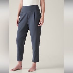 Athleta Elation Pant in Granite Blue size small